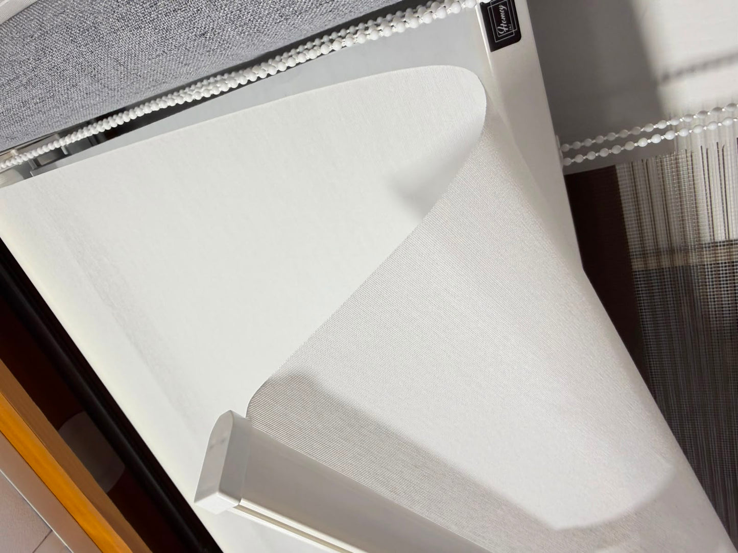 Roller black out con visillo | Detalle unidad