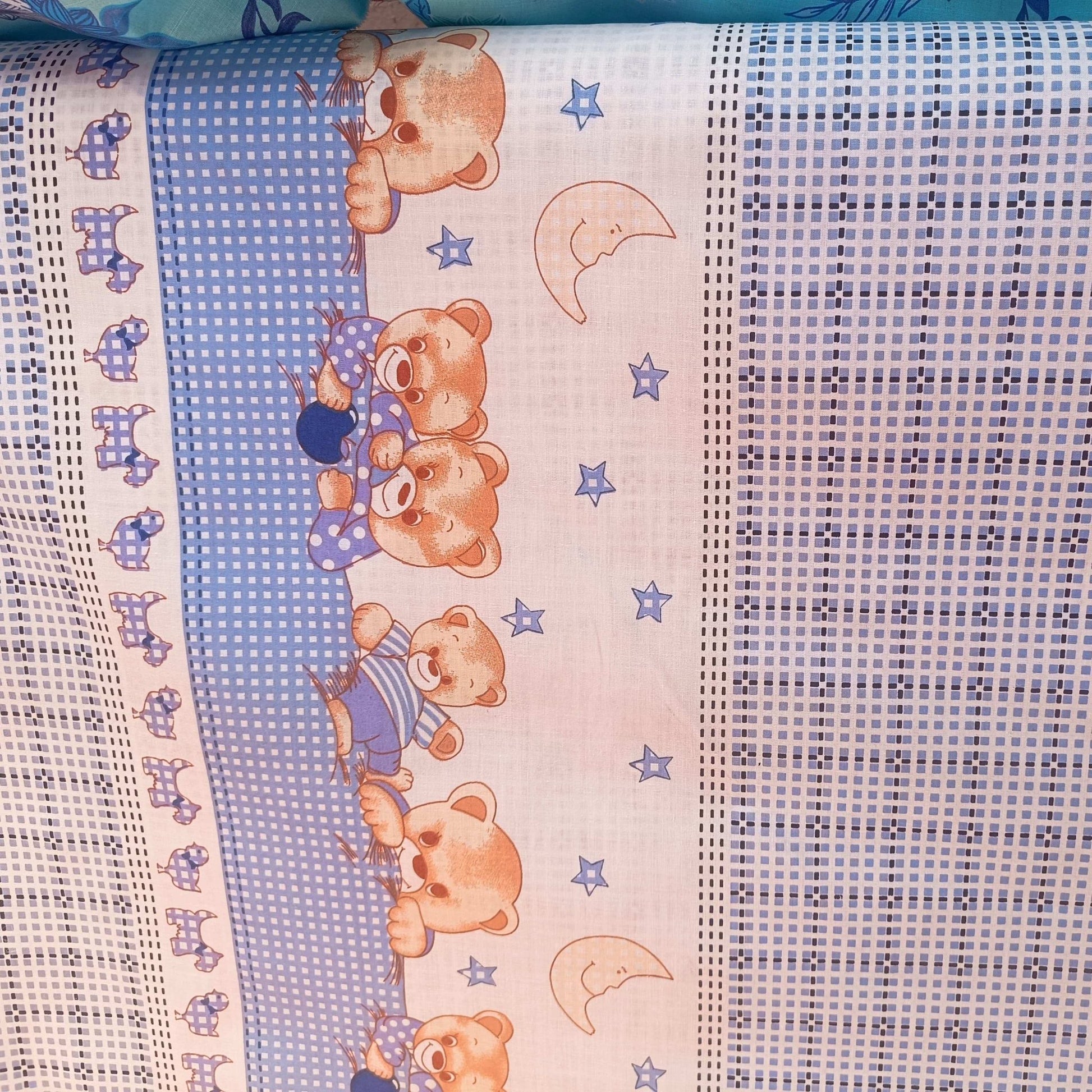 Crea 144 Hilos Estampada - 1 mt 2,80 mts Ancho | Detalle - Telas Pacífico Sur