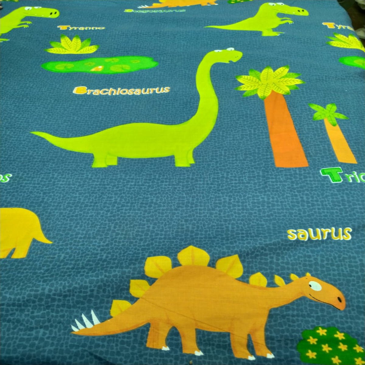 Tela Crea de 144 Hilos Estampada - 1,50 Ancho | Rollo 50 mts - Telas Pacífico Sur