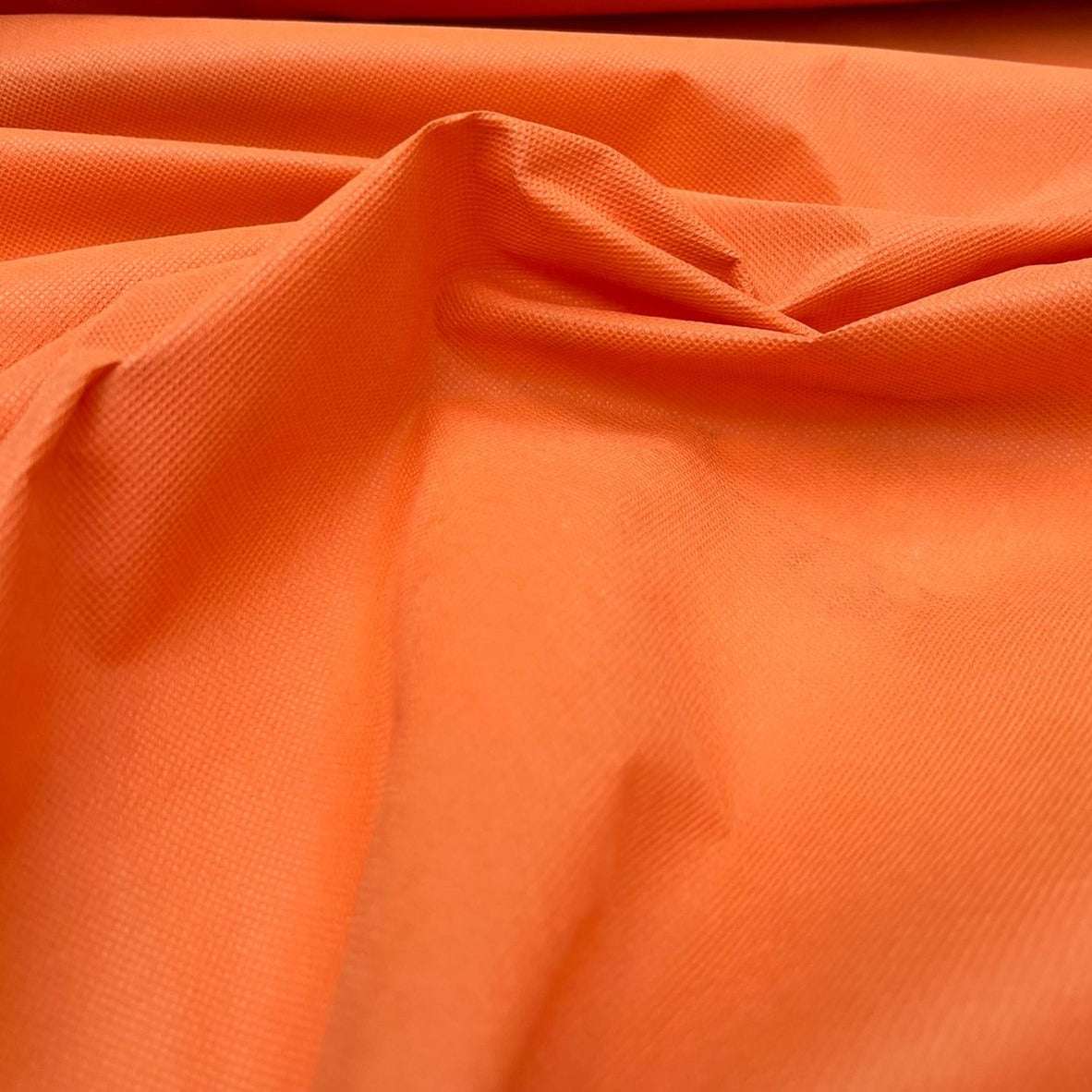 Tela TNT Colores 80 grs - 1 mt Ancho 1,80 mts | Detalle - Telas Pacífico Sur